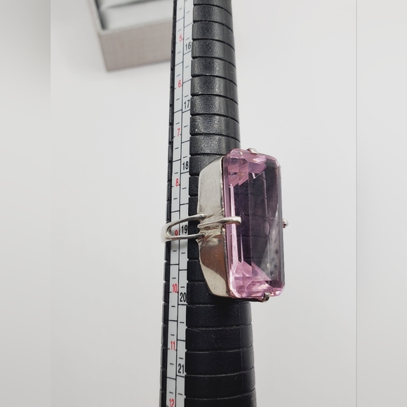 Emerald Cut Simulated Pink Kunzite 925 Sterling Silver Statement Ring - Picture 5 of 6